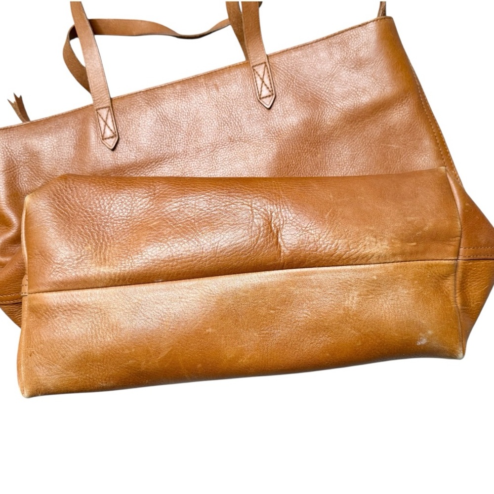 Madewell Transport Tote – English Saddle Brown – Zippered Version - Picture 4 of 8